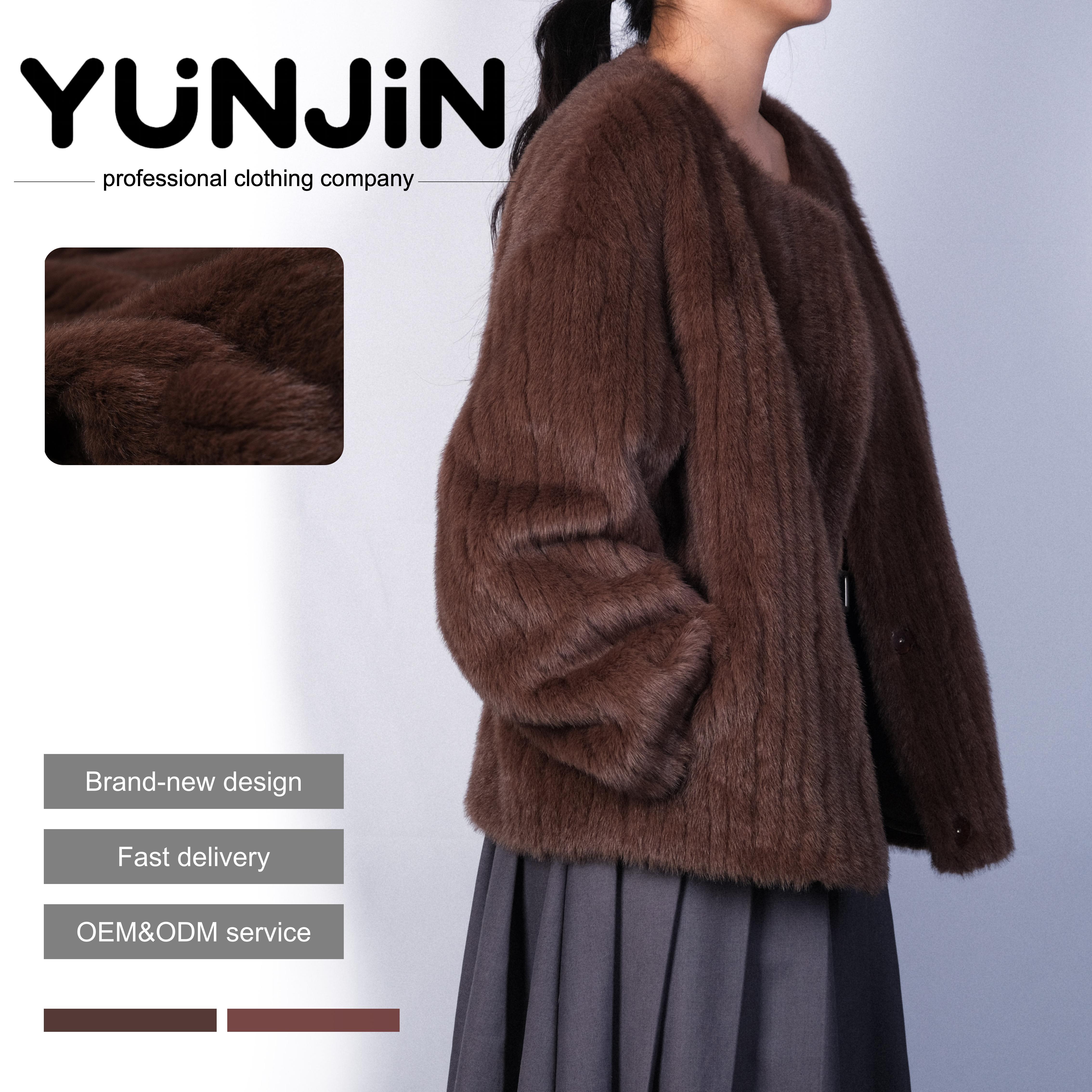 YUNJIN Women's Eco-Friendly Faux-Fur Designer Winter Jacket Soft